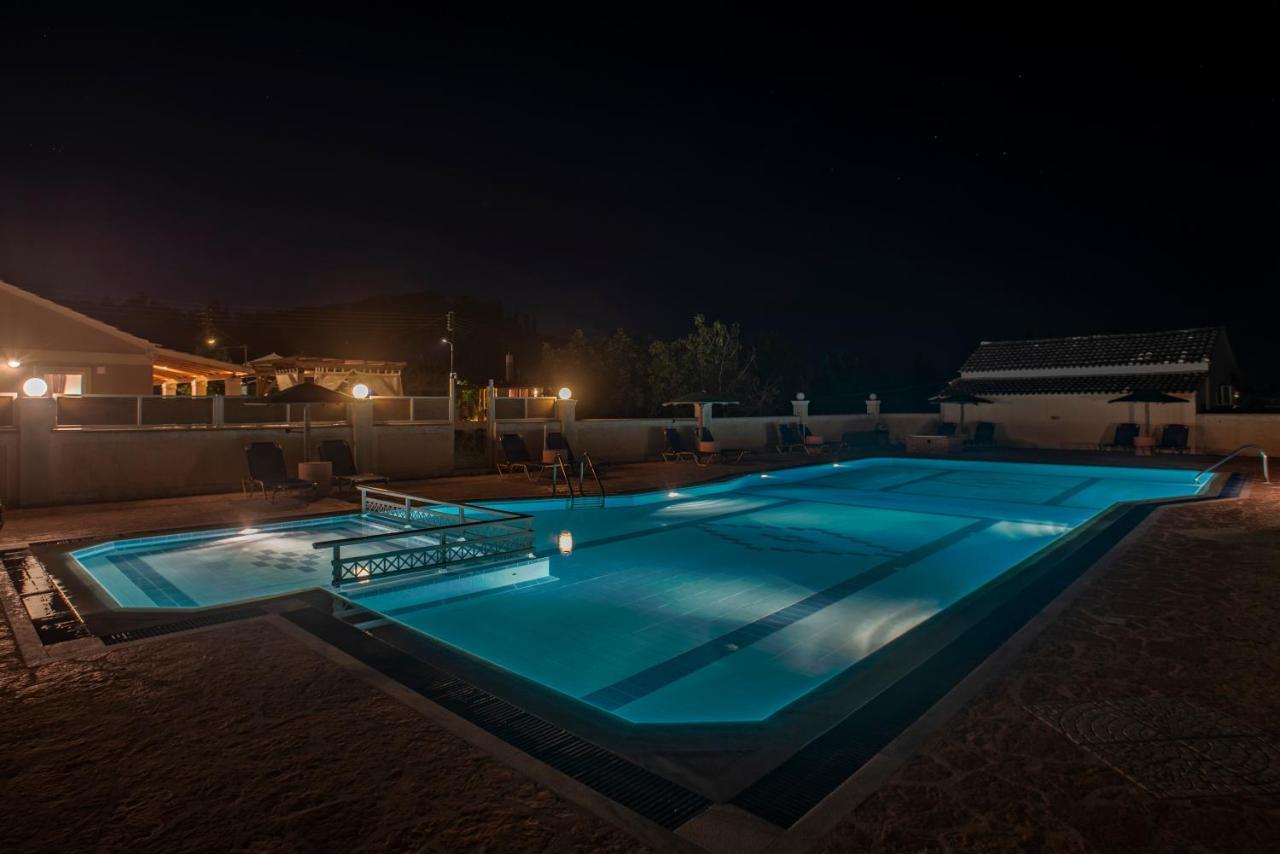 Villa Veneto Luxury Holidays Melíszia Kültér fotó